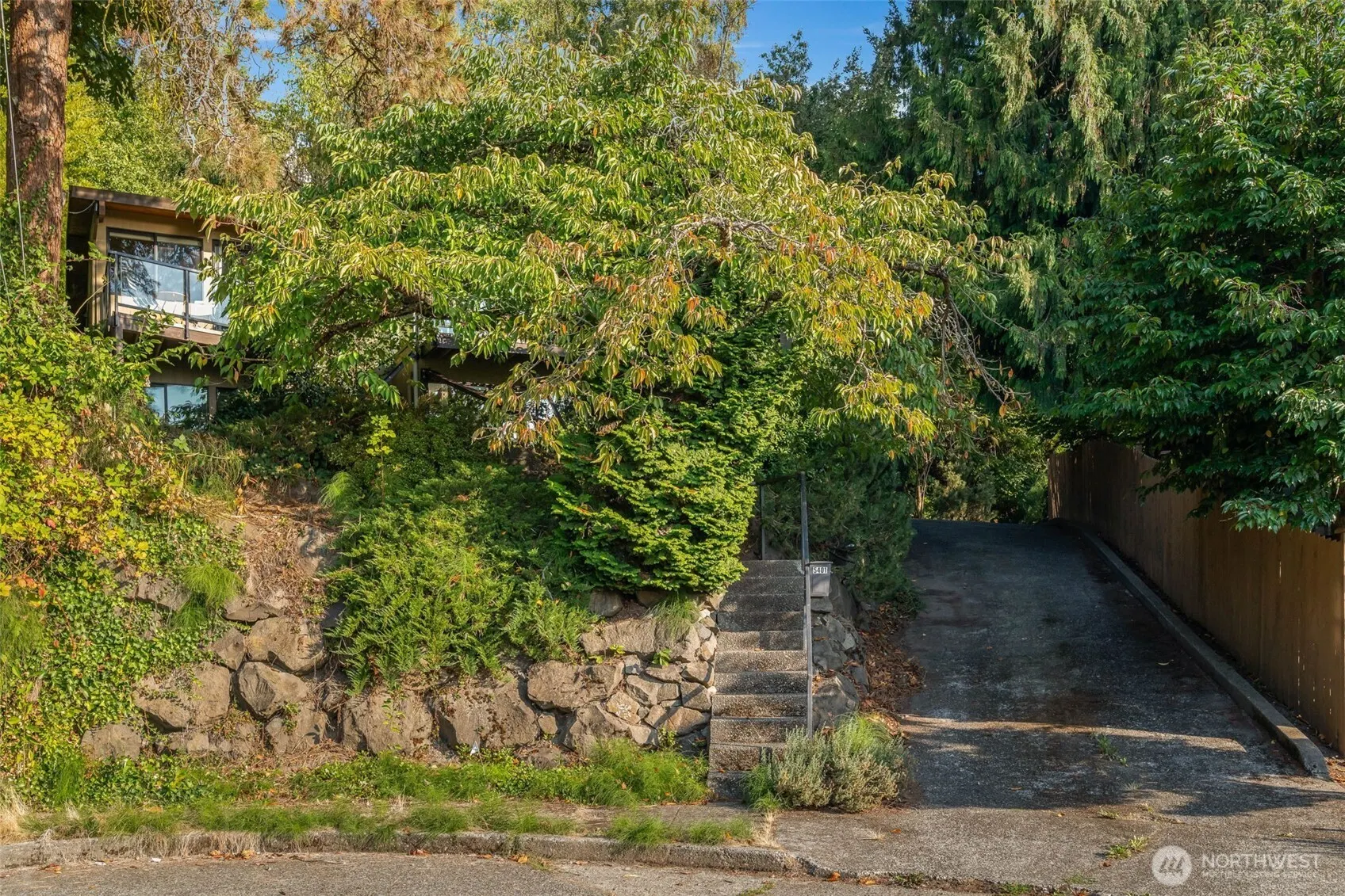 5401 SW Beach Drive Terrace , Seattle, WA 98116