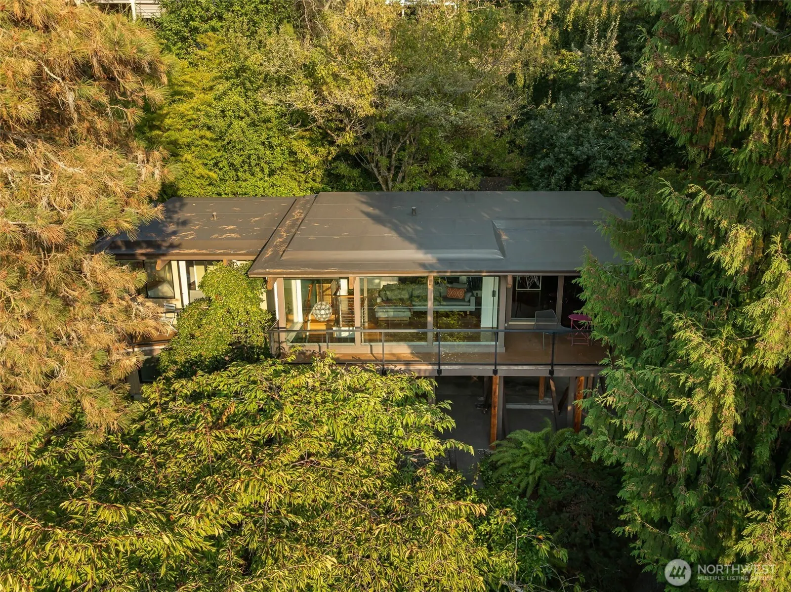 5401 SW Beach Drive Terrace , Seattle, WA 98116