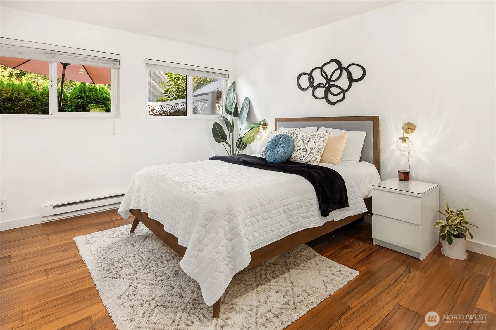 831 126th Place NE #B103, Bellevue, WA 98005-3247