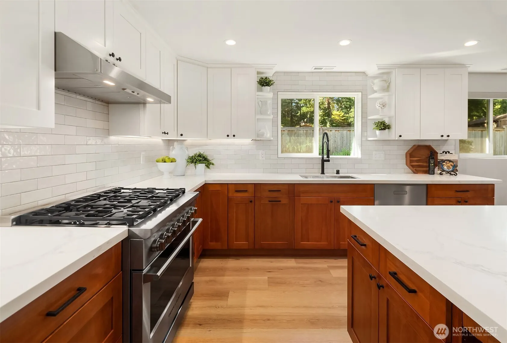 19507 170th Avenue NE, Woodinville, WA 98072