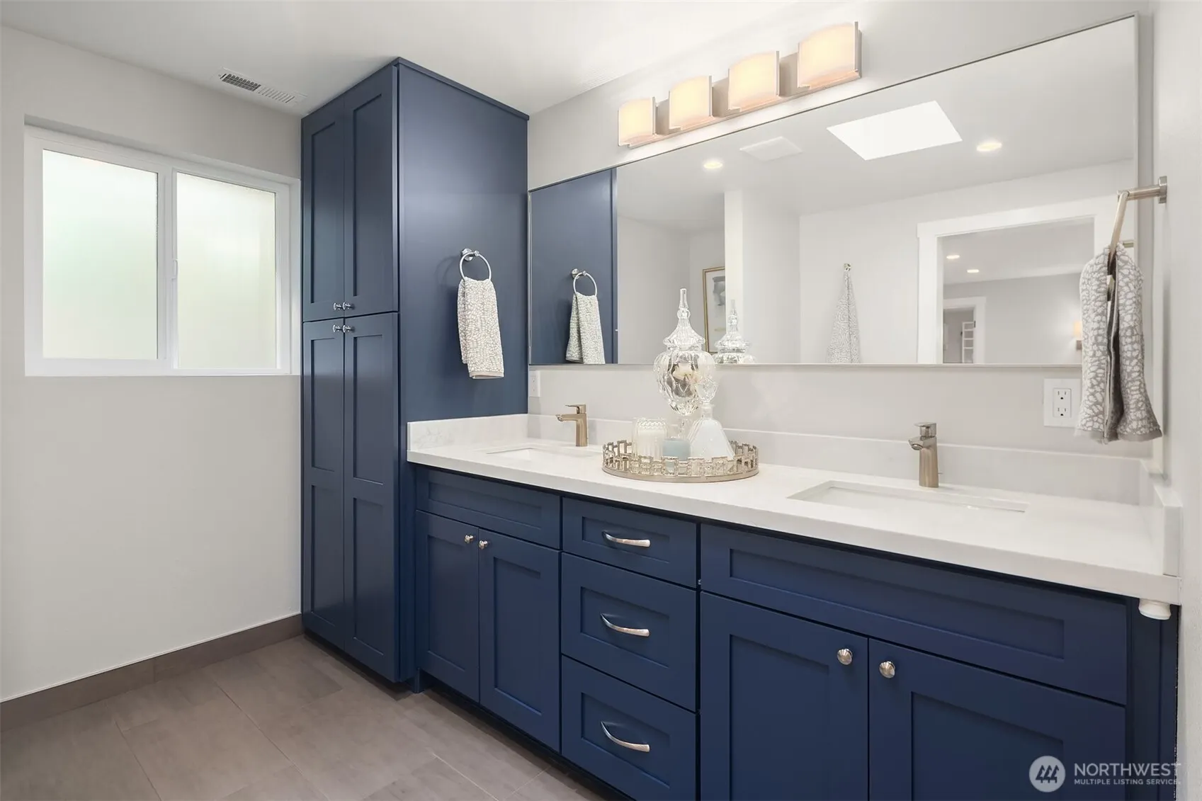 19507 170th Avenue NE, Woodinville, WA 98072