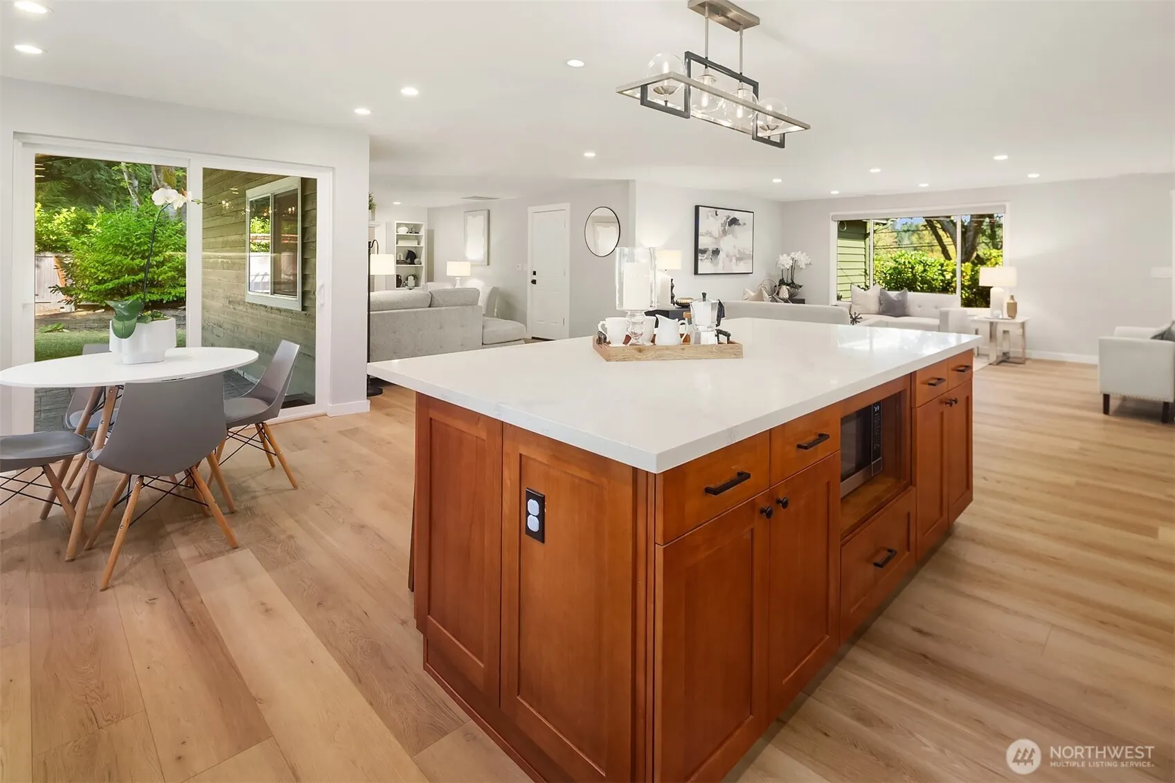 19507 170th Avenue NE, Woodinville, WA 98072
