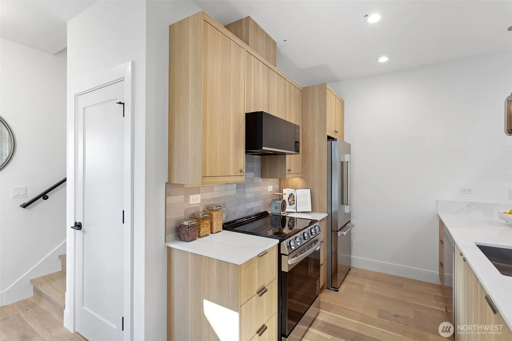 8005 25th Avenue NW, Seattle, WA 98117