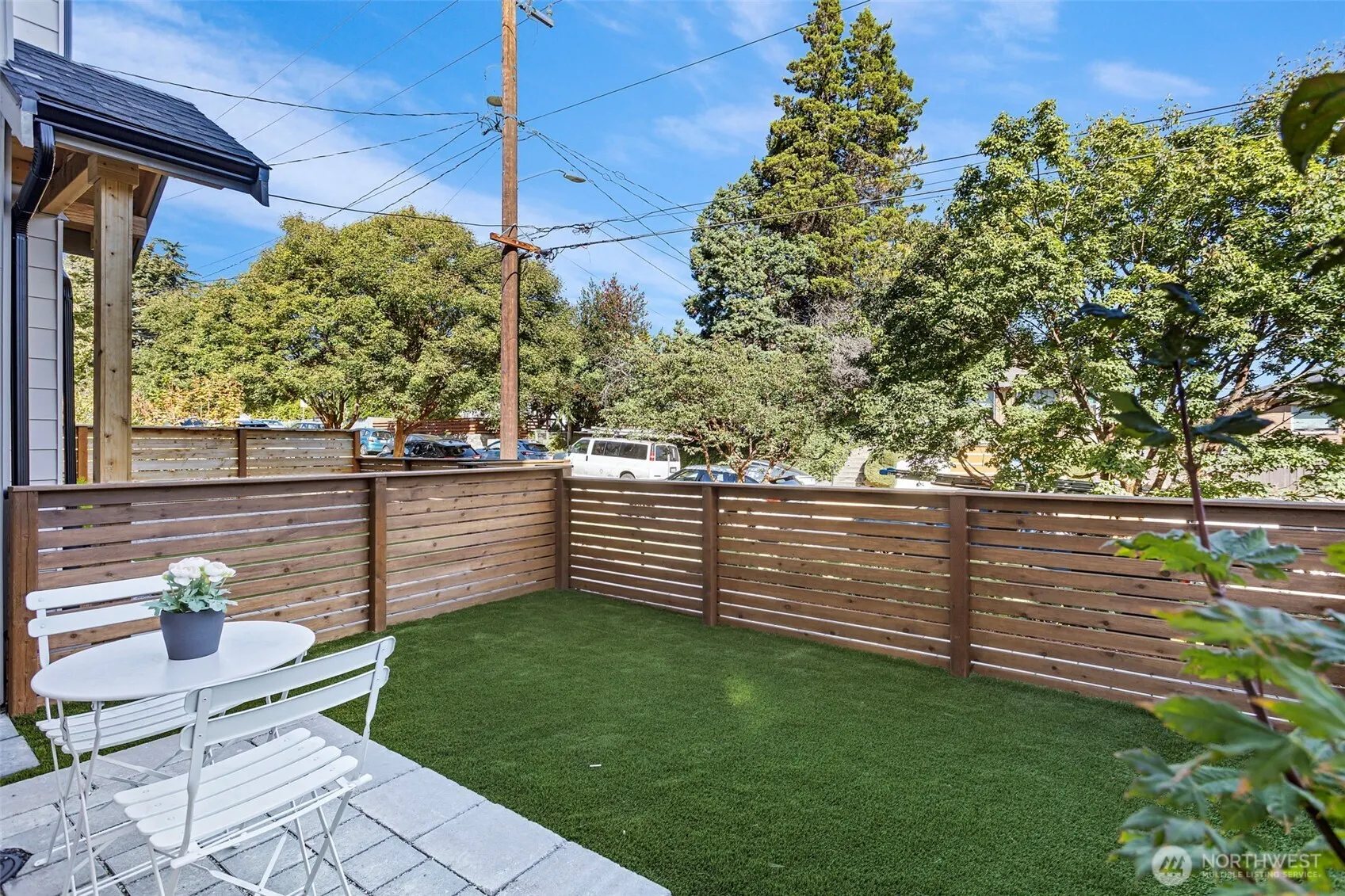 8005 25th Avenue NW, Seattle, WA 98117