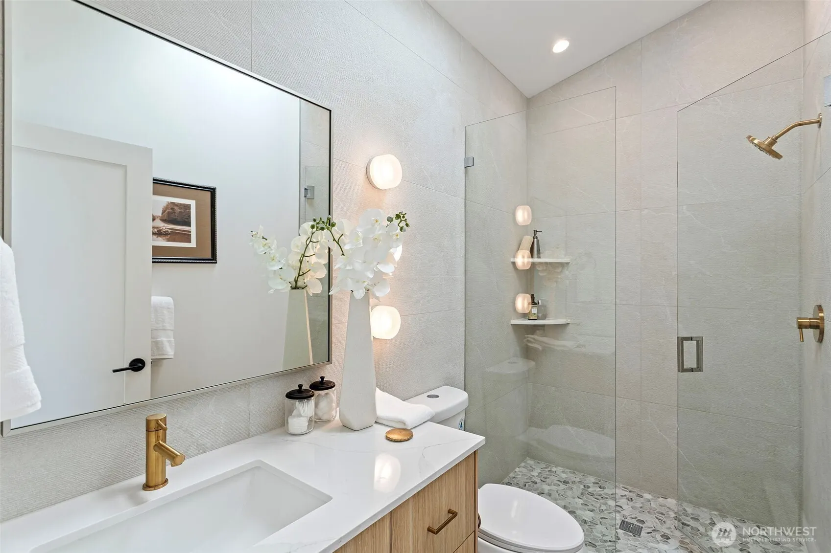 8005 25th Avenue NW, Seattle, WA 98117