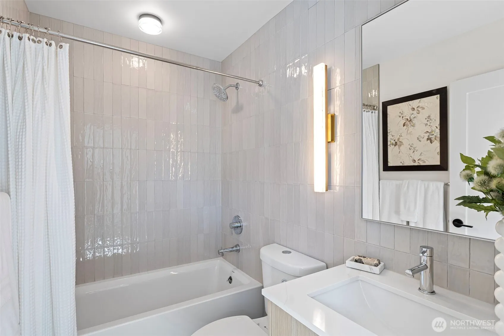 8005 25th Avenue NW, Seattle, WA 98117