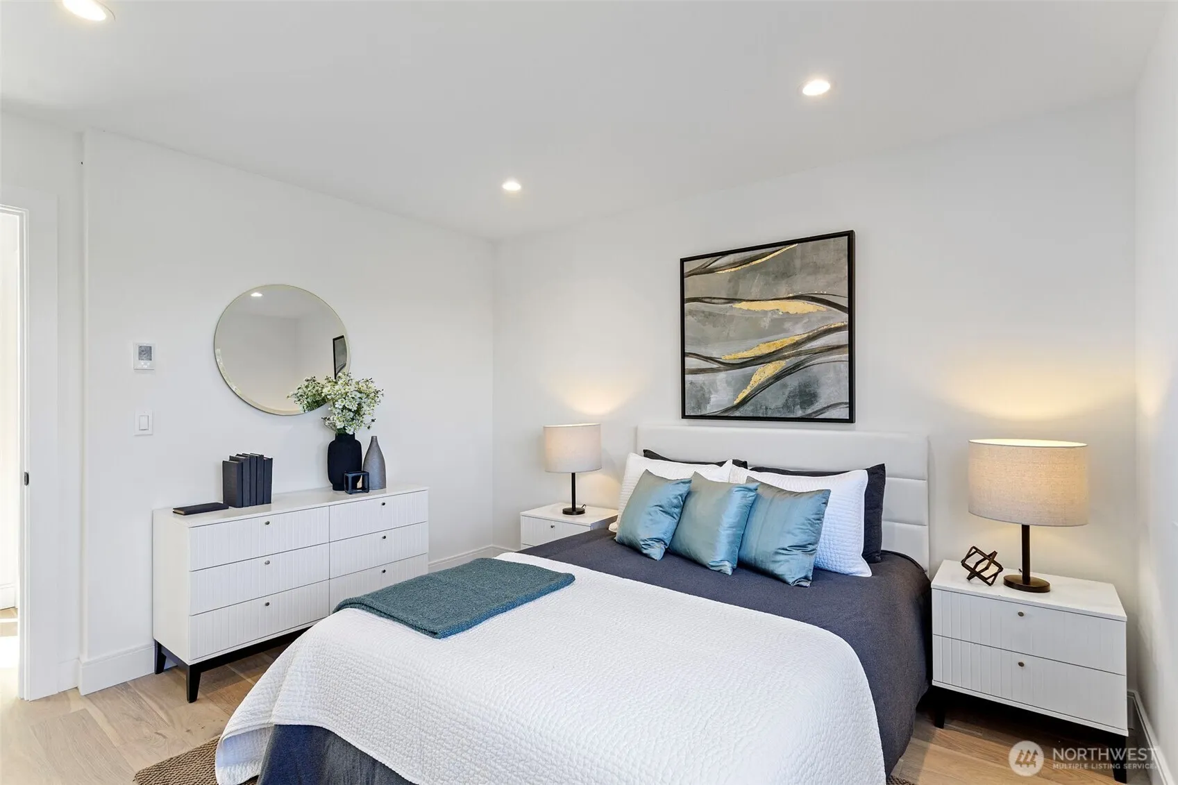 8005 25th Avenue NW, Seattle, WA 98117