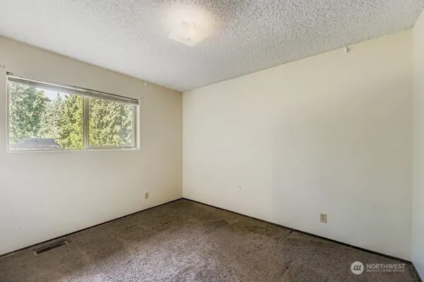 114 212th Street SE, Bothell, WA 98021-7547