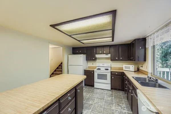 114 212th Street SE, Bothell, WA 98021-7547
