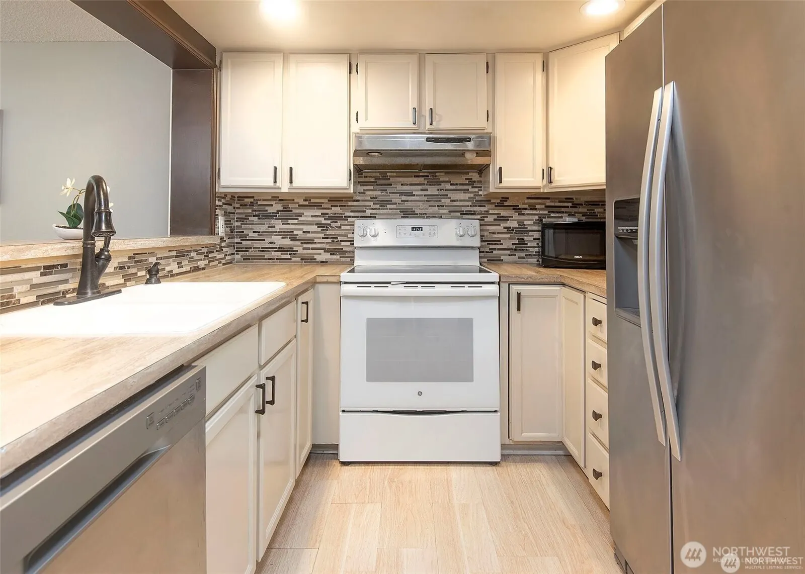 134 SW 116th Street #H-21, Seattle, WA 98146