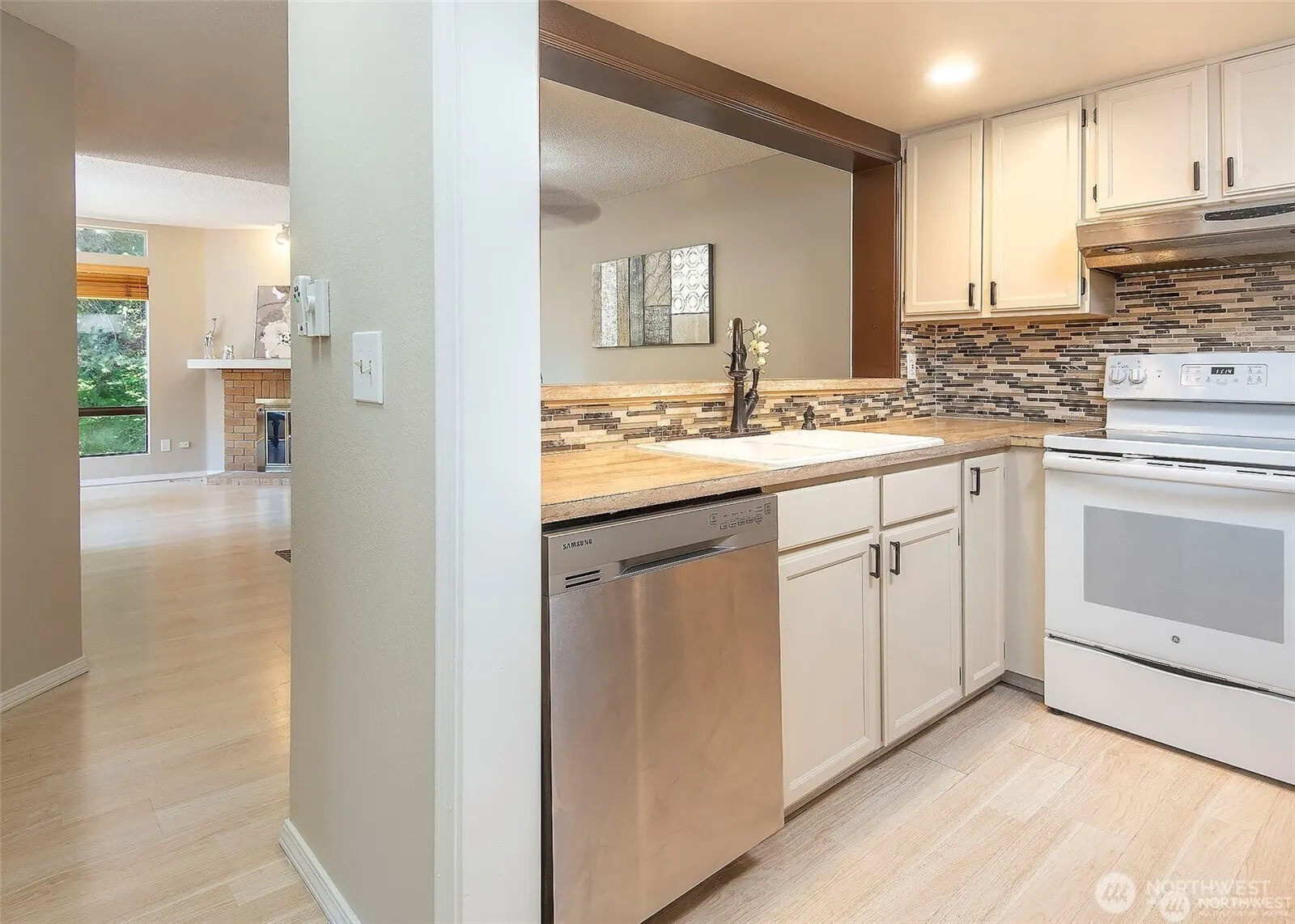 134 SW 116th Street #H-21, Seattle, WA 98146