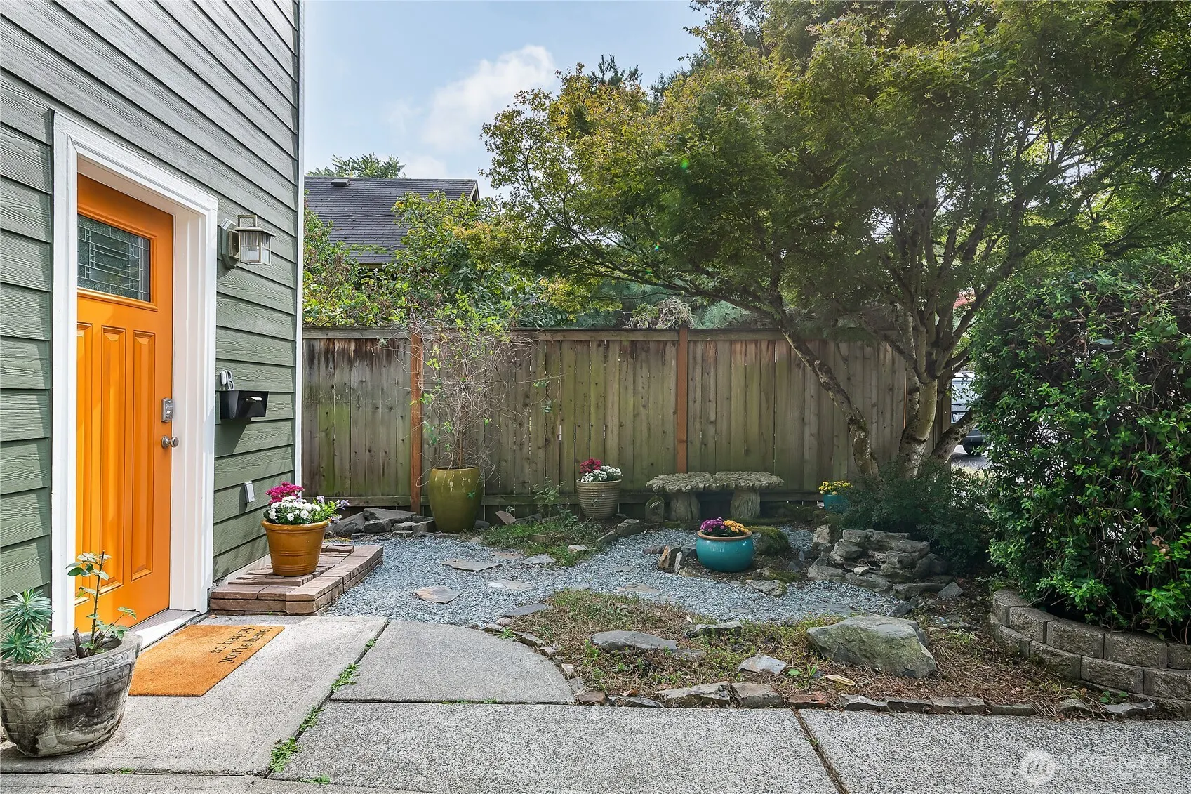 1701 S Atlantic Street #B, Seattle, WA 98144