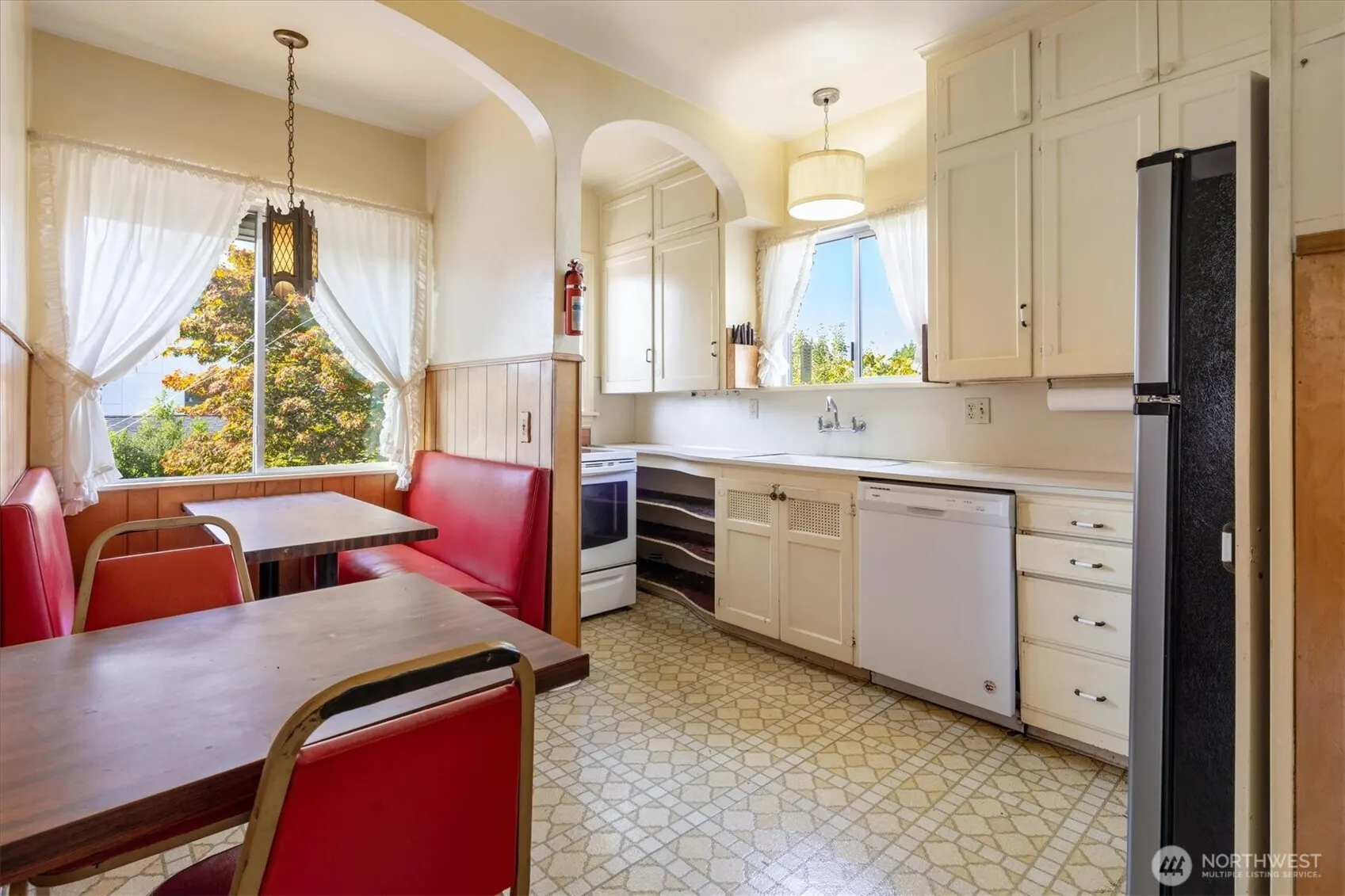 7003 40th Avenue NE, Seattle, WA 98115