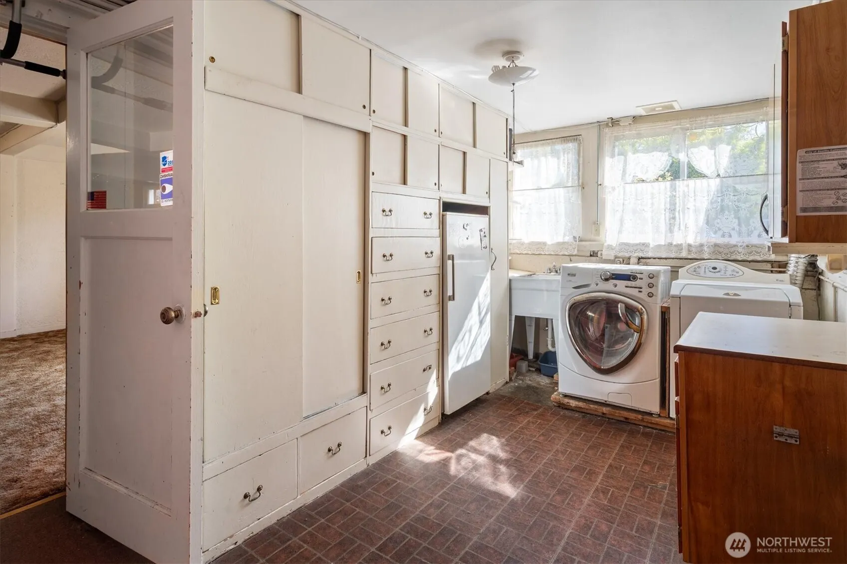 7003 40th Avenue NE, Seattle, WA 98115