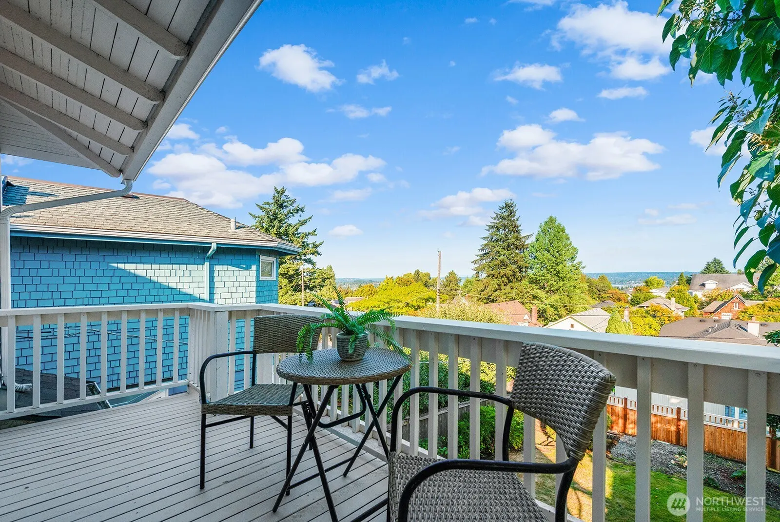 1242 16th Avenue E, Seattle, WA 98112