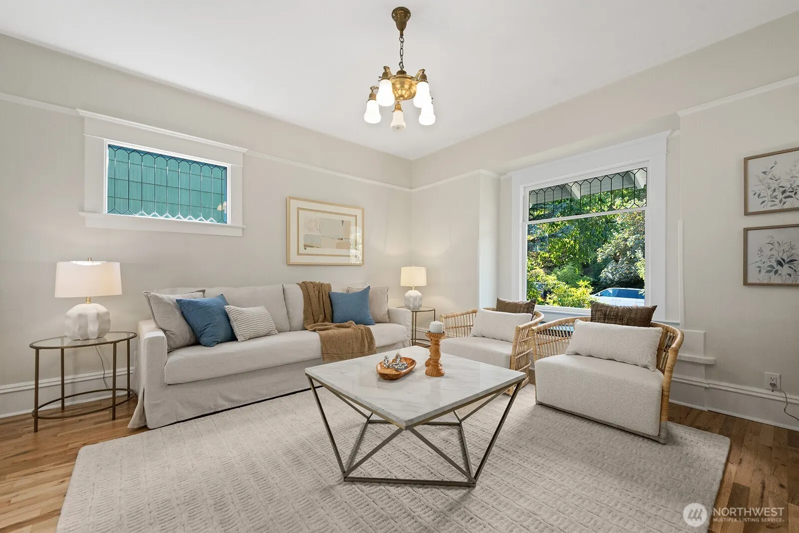 1242 16th Avenue E, Seattle, WA 98112