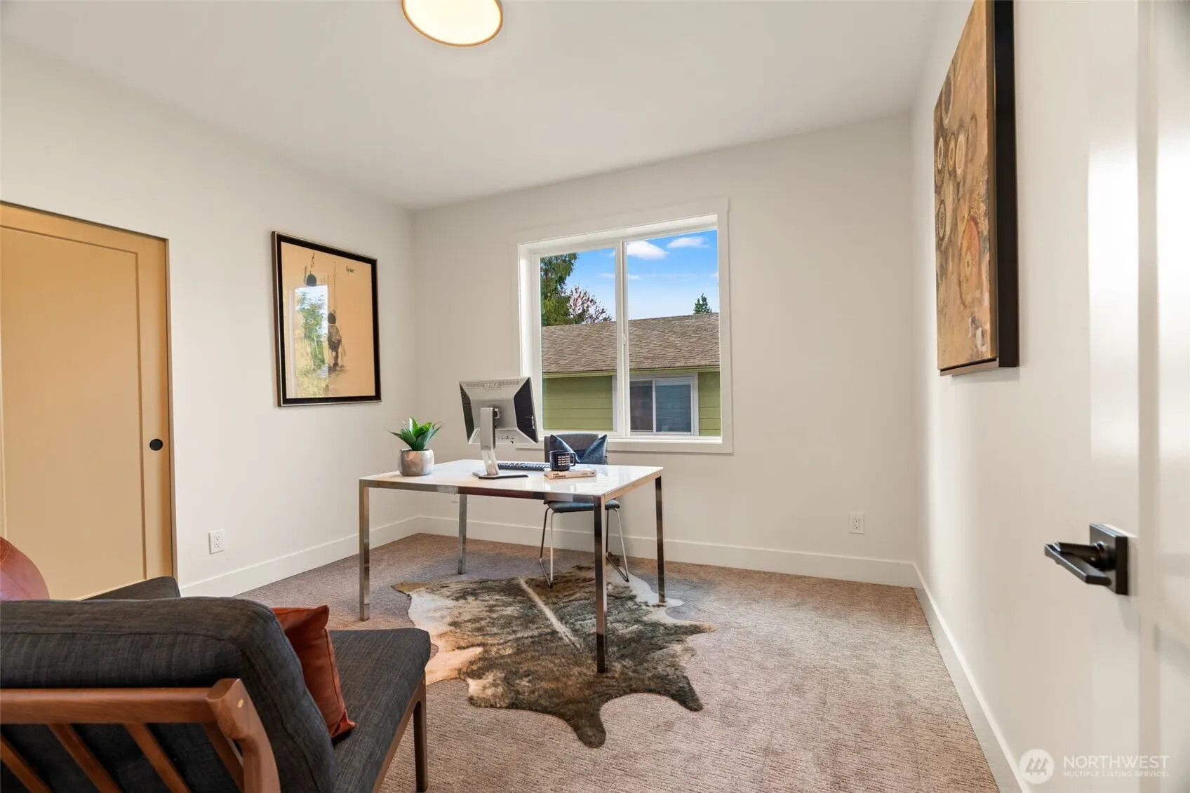 742 N 104th Street , Seattle, WA 98133