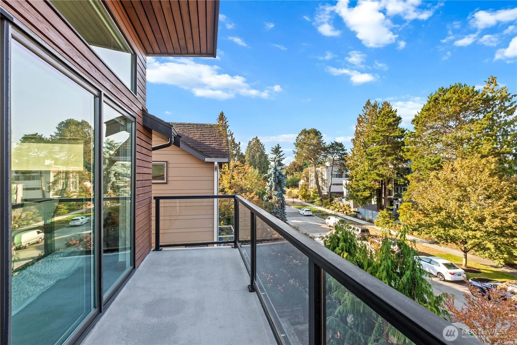1506 44th Avenue SW #B, Seattle, WA 98116