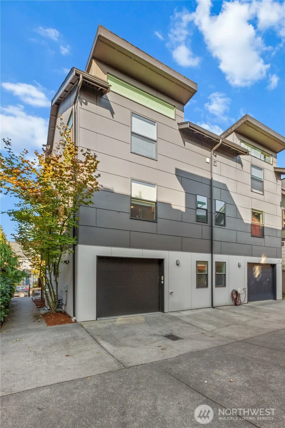 1506 44th Avenue SW #B, Seattle, WA 98116