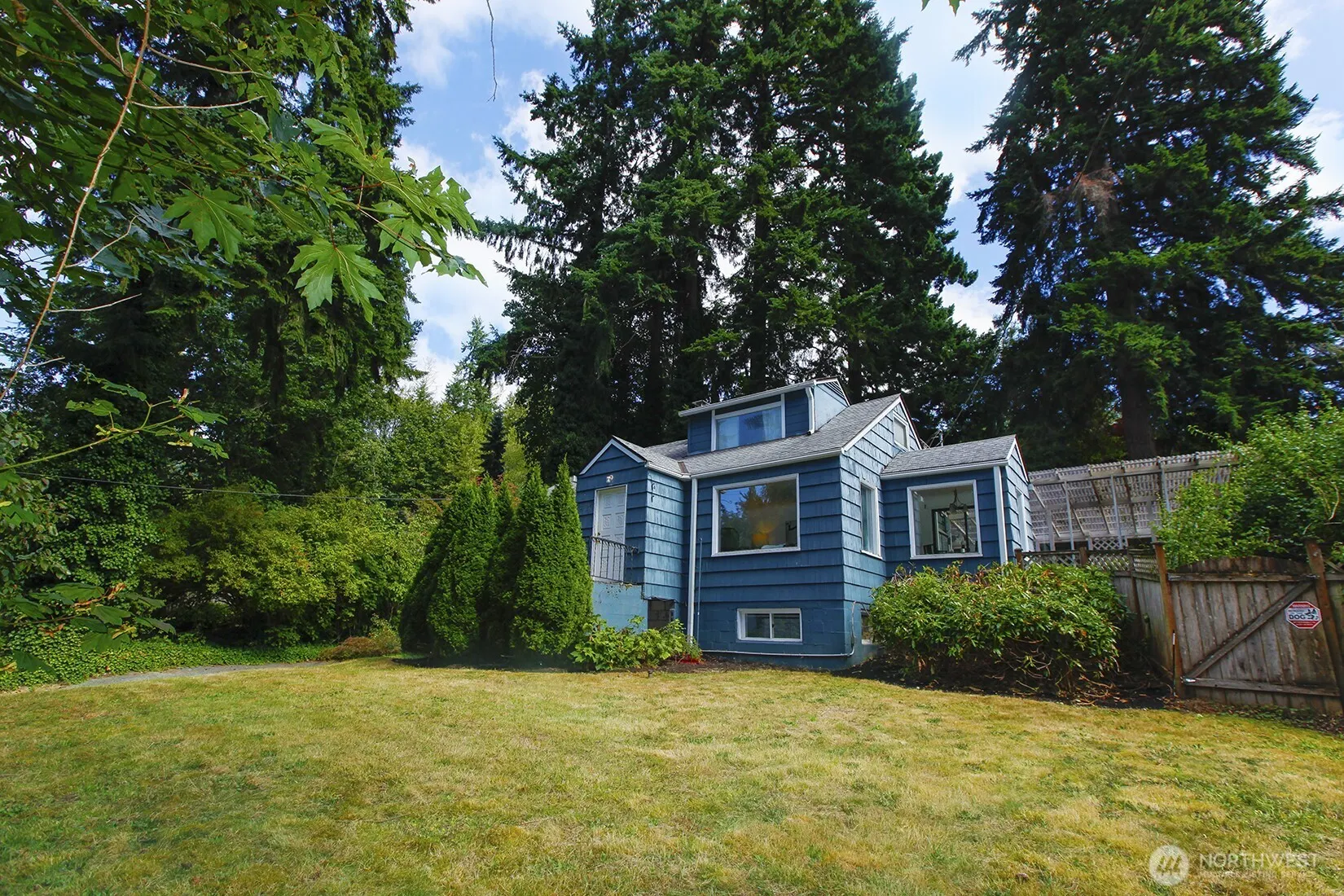 19727 Locust Way , Lynnwood, WA 98036