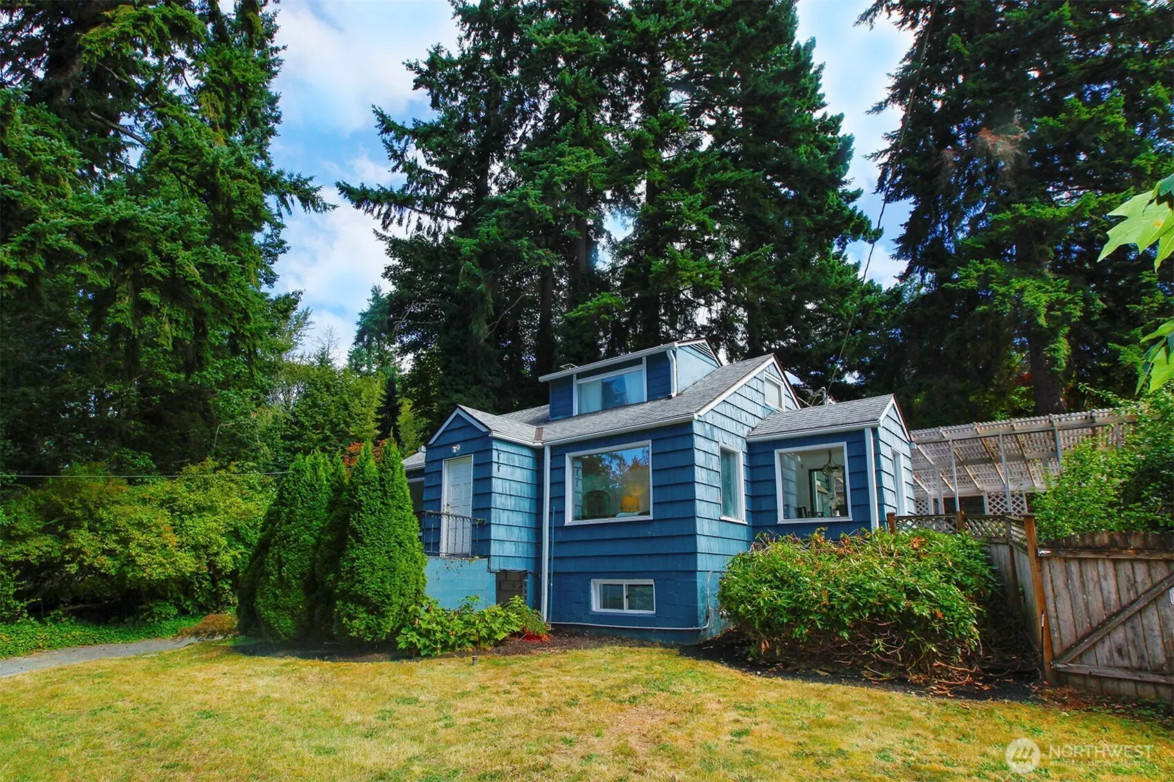 19727 Locust Way , Lynnwood, WA 98036