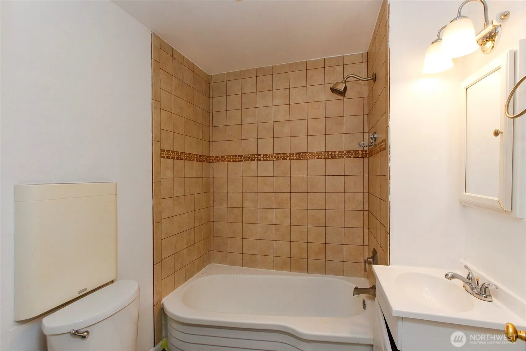 19727 Locust Way , Lynnwood, WA 98036