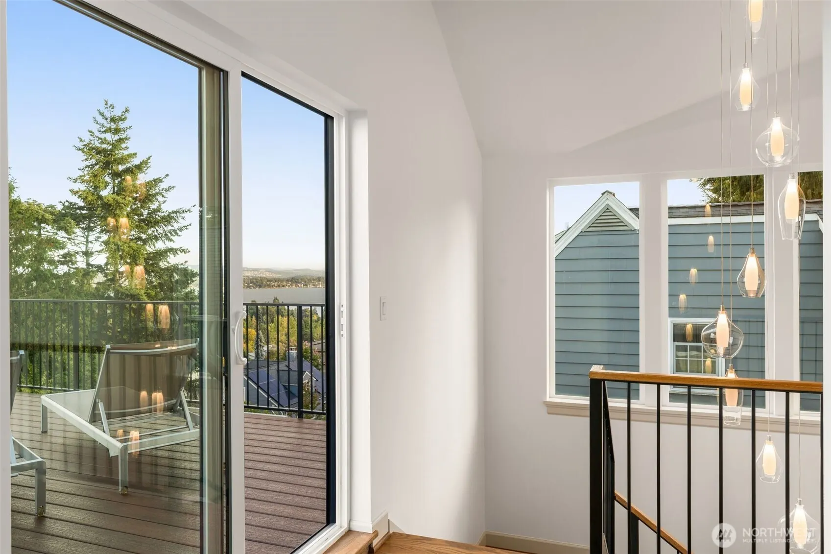 6032 50th Avenue NE, Seattle, WA 98115