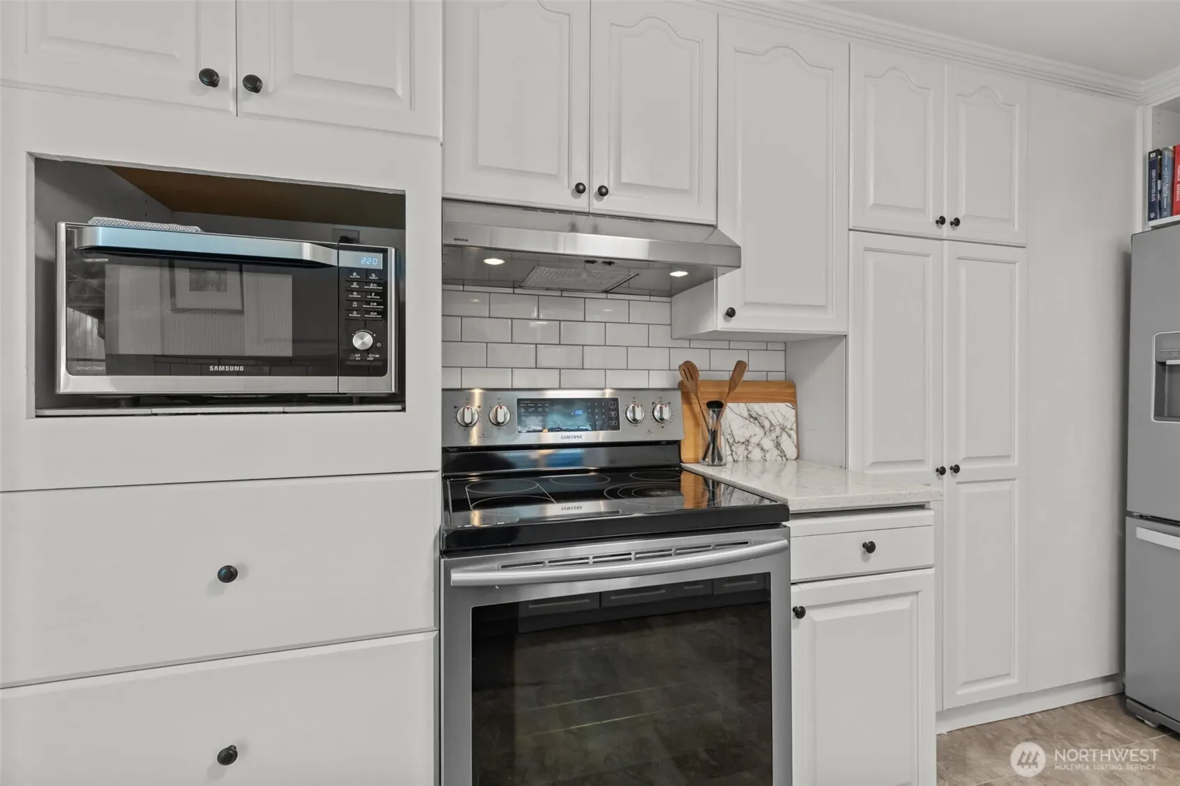915 Monroe Avenue NE, Renton, WA 98056