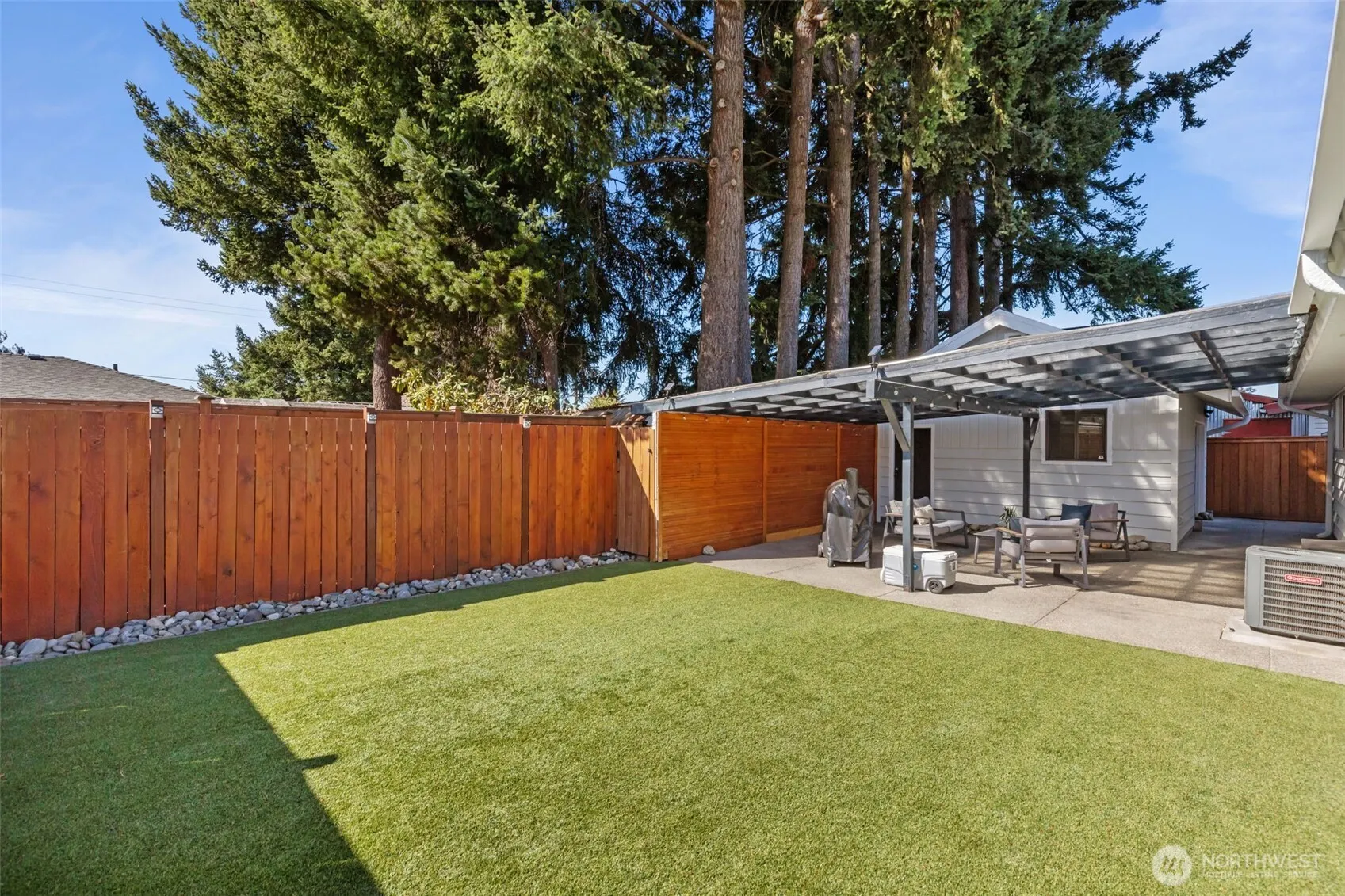 915 Monroe Avenue NE, Renton, WA 98056