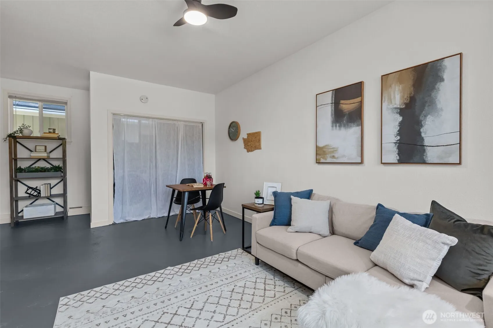 915 Monroe Avenue NE, Renton, WA 98056