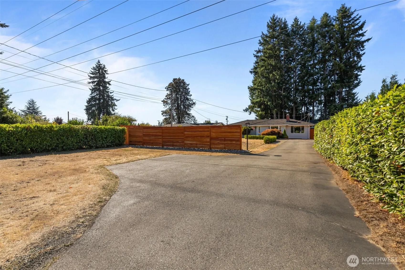 915 Monroe Avenue NE, Renton, WA 98056