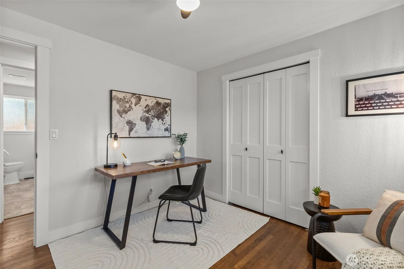 915 Monroe Avenue NE, Renton, WA 98056