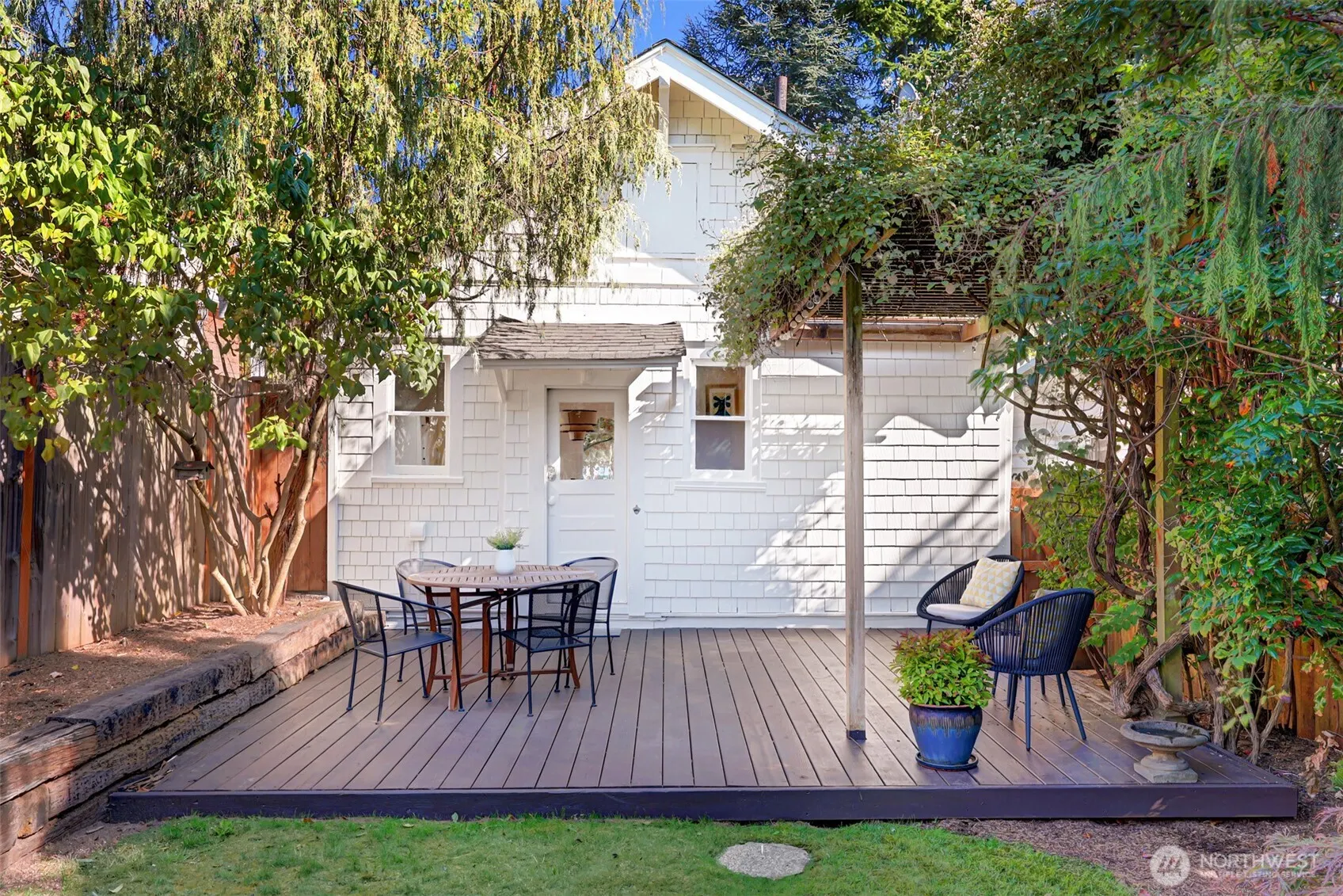 6743 21st Avenue NW, Seattle, WA 98117