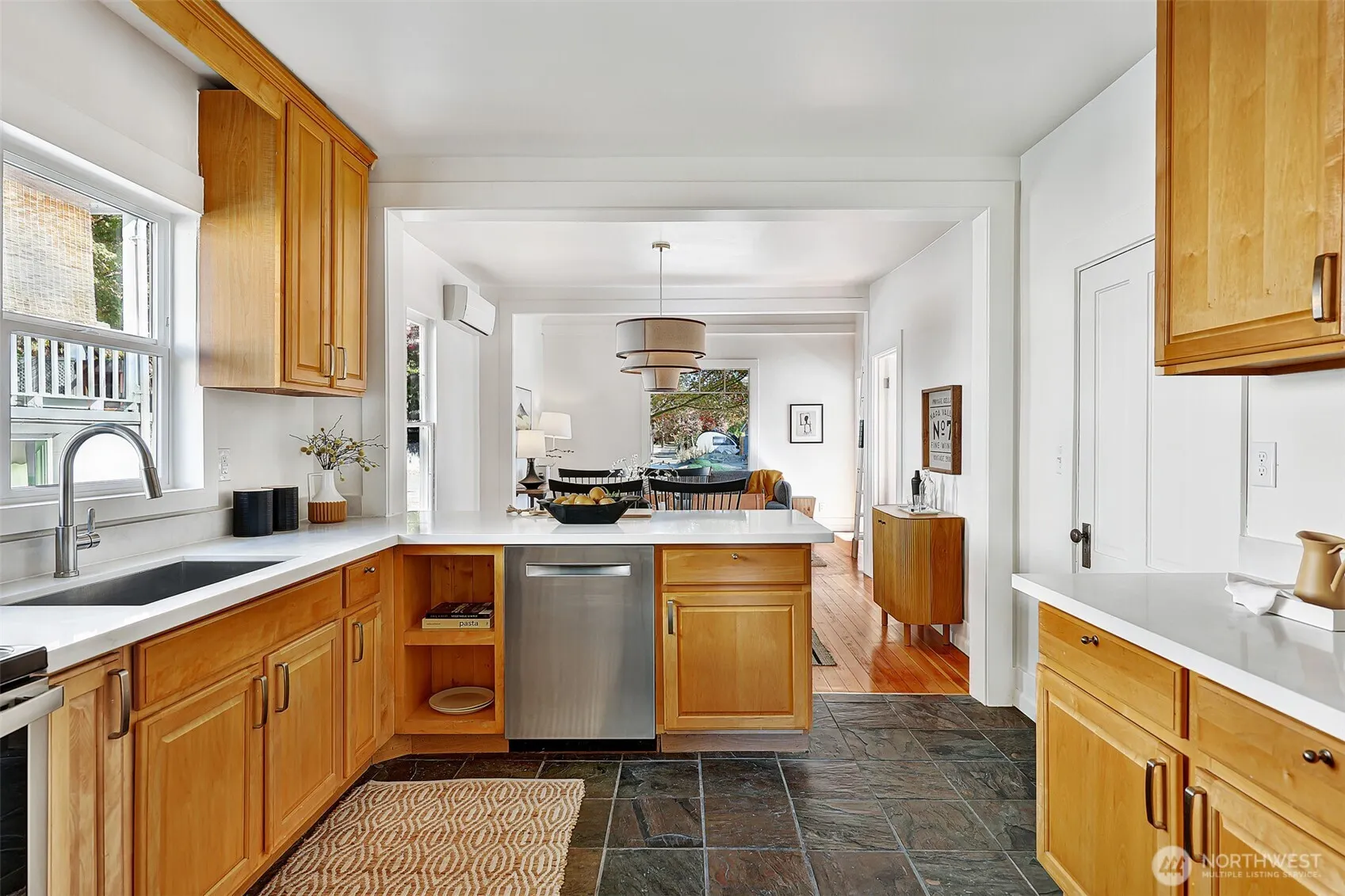 6743 21st Avenue NW, Seattle, WA 98117