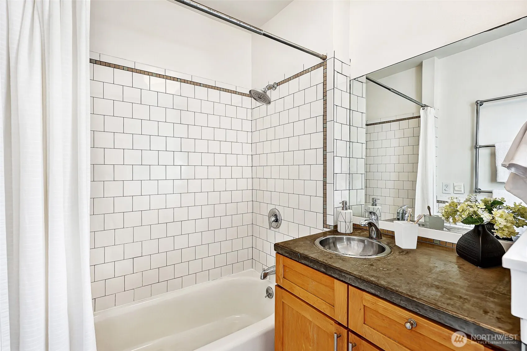 6743 21st Avenue NW, Seattle, WA 98117