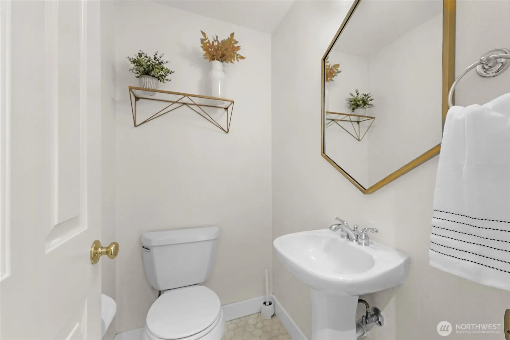 2680 139th Avenue SE #115, Bellevue, WA 98005