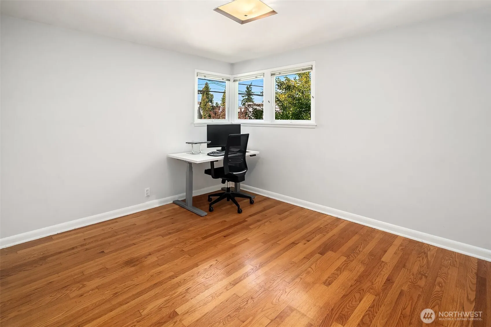 2625 47th Avenue SW #2, Seattle, WA 98116