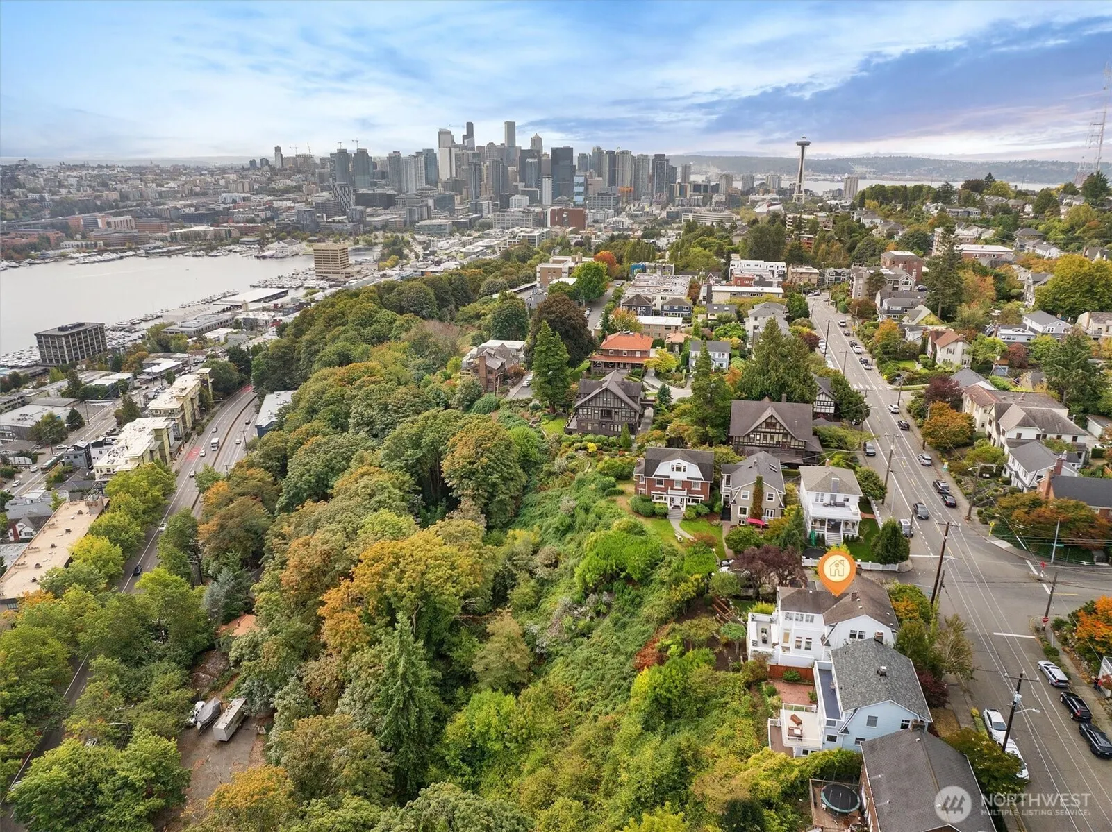 2202 5th Avenue N, Seattle, WA 98109