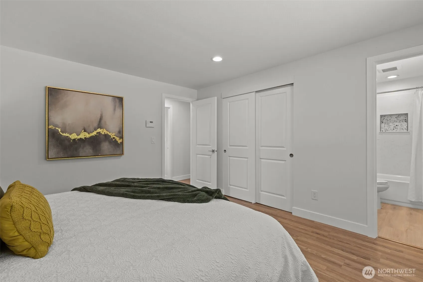 11822 56th Place S, Seattle, WA 98178