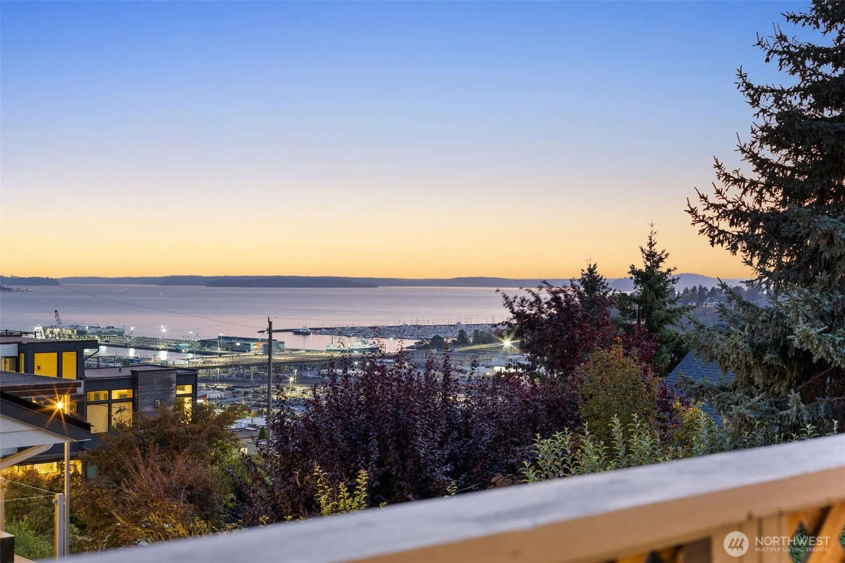 2513 11th Avenue W, Seattle, WA 98119