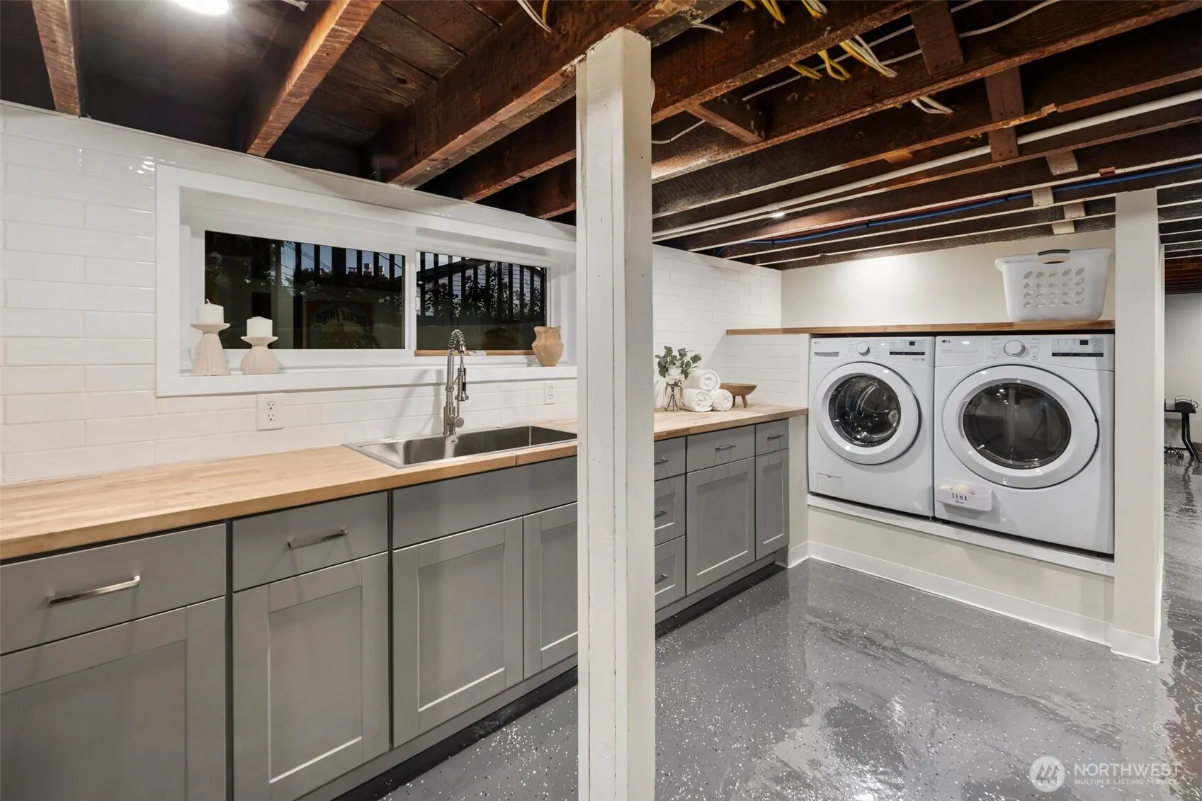 2513 11th Avenue W, Seattle, WA 98119