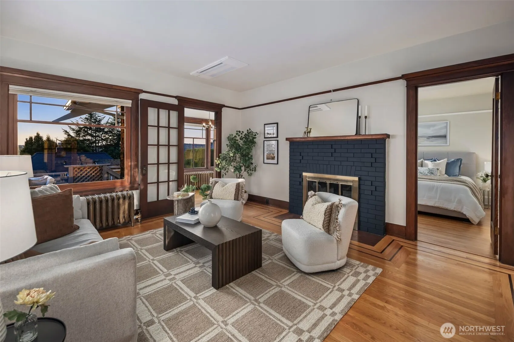 2513 11th Avenue W, Seattle, WA 98119