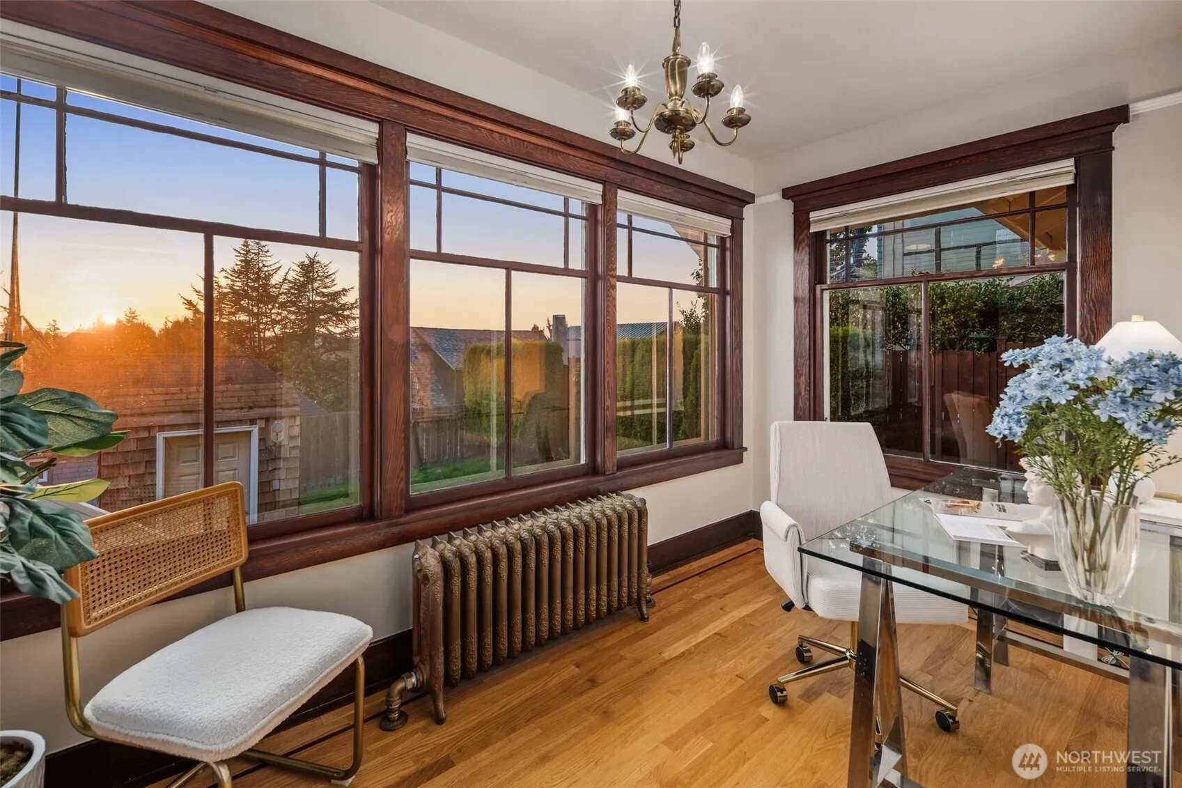 2513 11th Avenue W, Seattle, WA 98119
