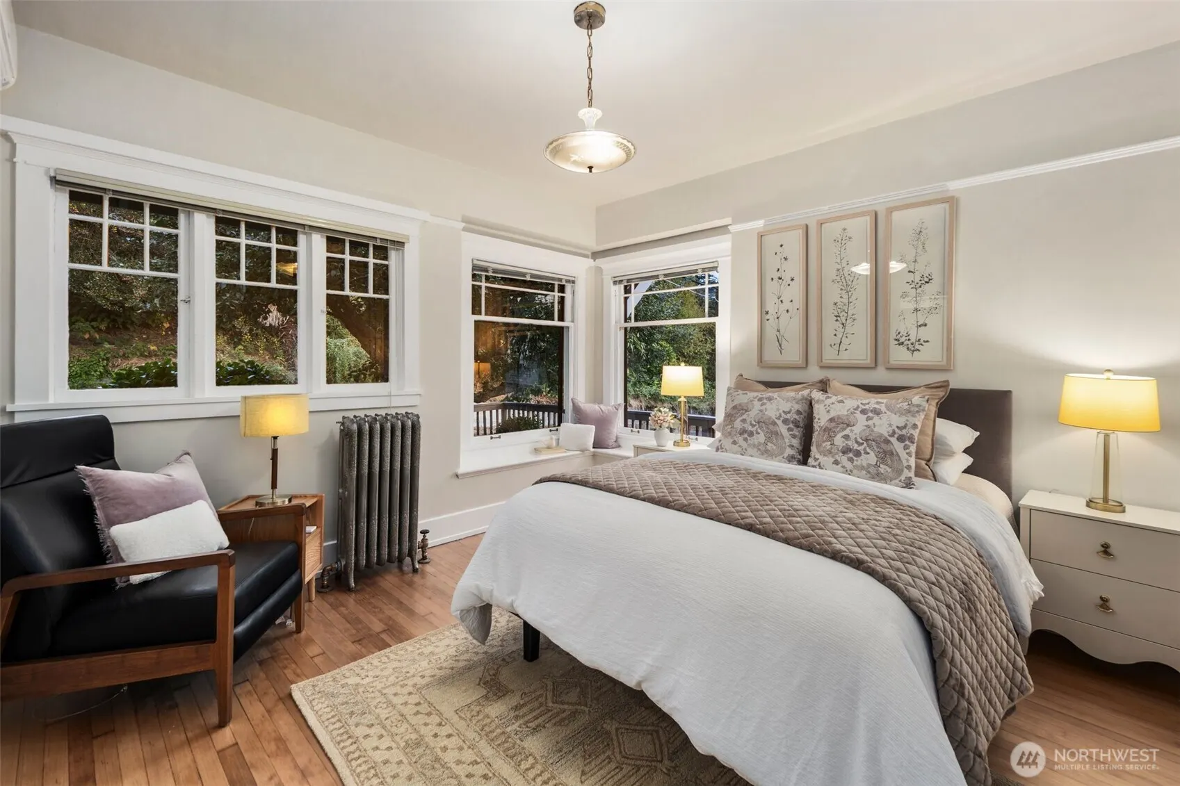 2513 11th Avenue W, Seattle, WA 98119