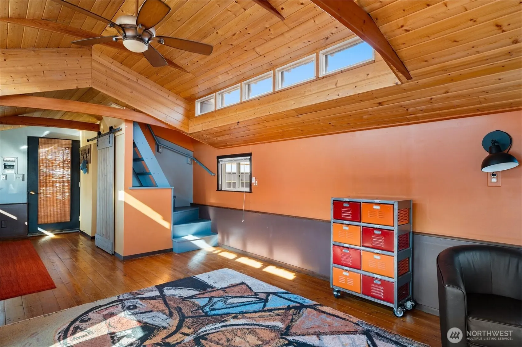 2401 N Northlake Way #L6, Seattle, WA 98103