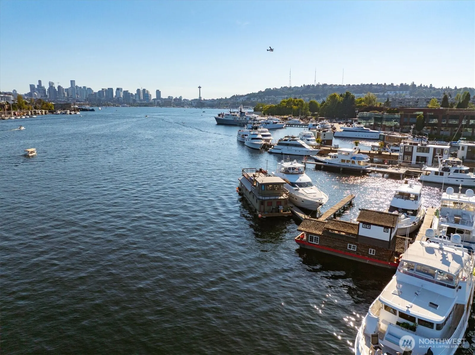 2401 N Northlake Way #L6, Seattle, WA 98103
