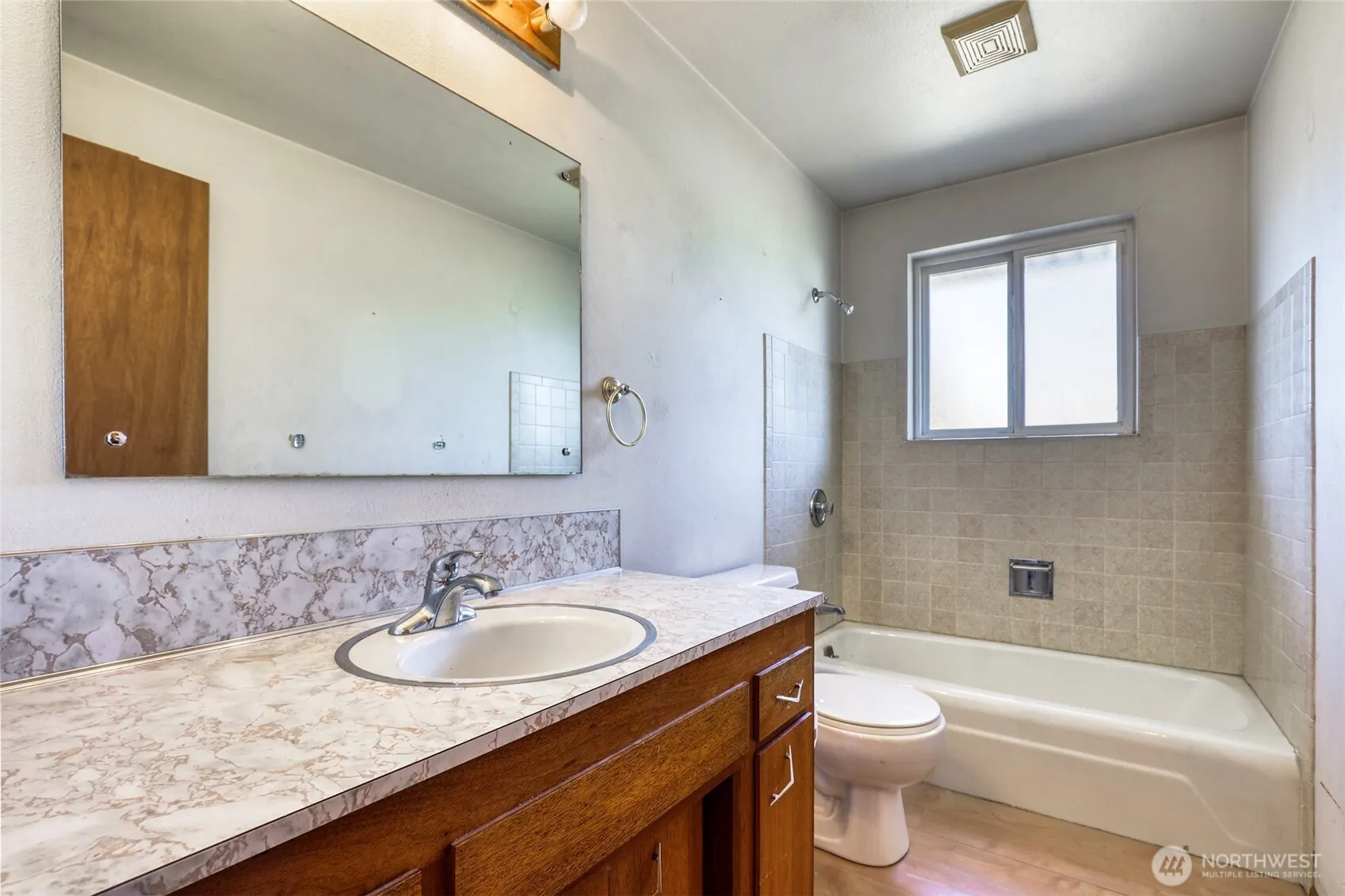 4504 S 124th Street , Seattle, WA 98178