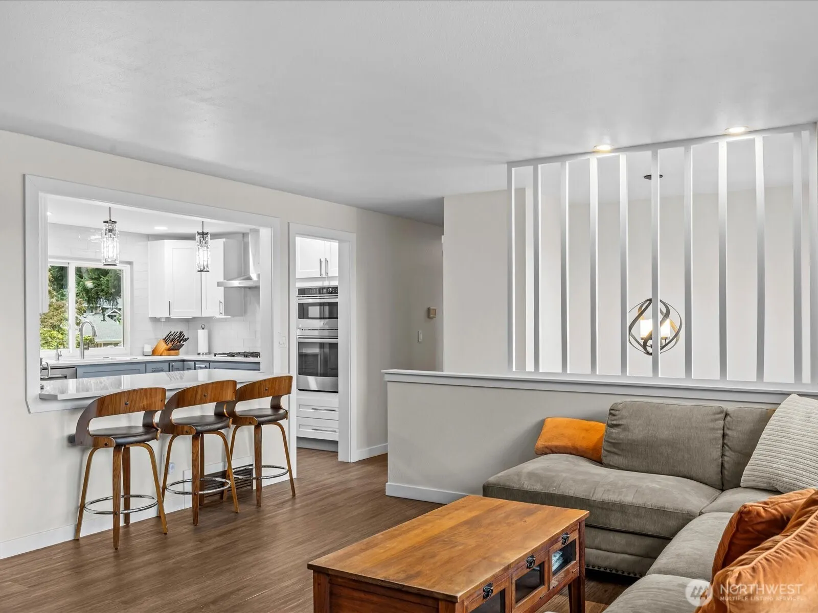 6202 120th Avenue NE, Kirkland, WA 98033-8415