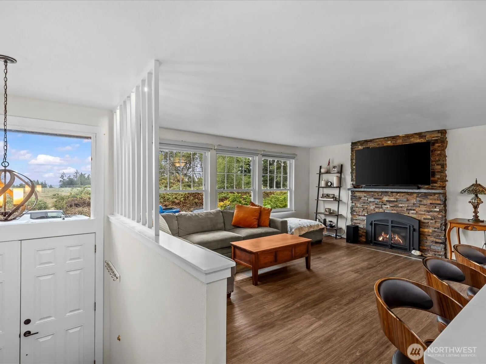 6202 120th Avenue NE, Kirkland, WA 98033-8415