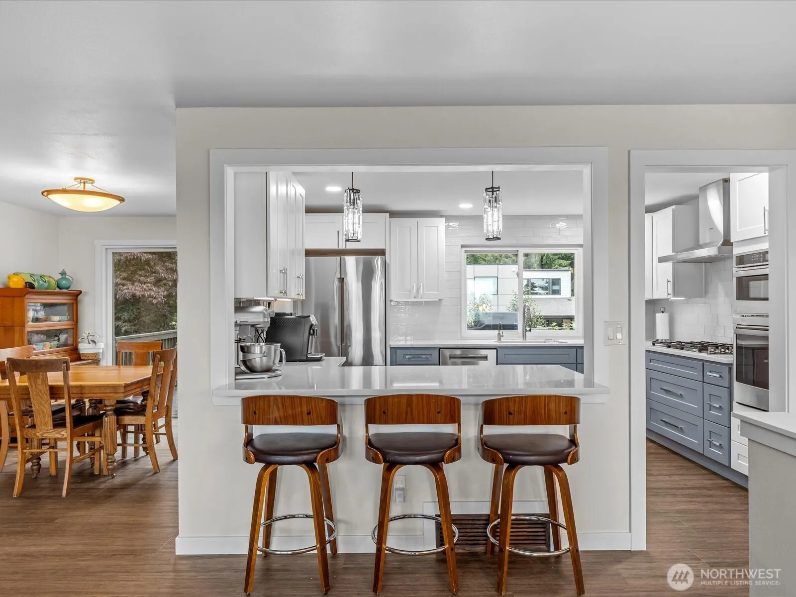 6202 120th Avenue NE, Kirkland, WA 98033-8415